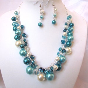 Turquoise / Teal / Ivory Pearl and Crystal Cluster Necklace Chunky, Choker, Bib, Necklace, Wedding, Bridal, Bridesmaid image 4