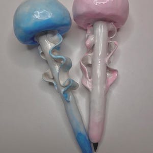 Jellyfish pen
