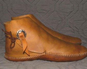 Vintage Yukon Leather Ankle Moccasin Boots Brown Concho Tie Size 6 Handmade