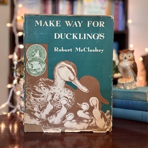 1952 Make Way for Ducklings by Robert McCloskey, Eleventh Printing from the 1941 original, with Rare Caldecott Medal sticker on Dust Jacket