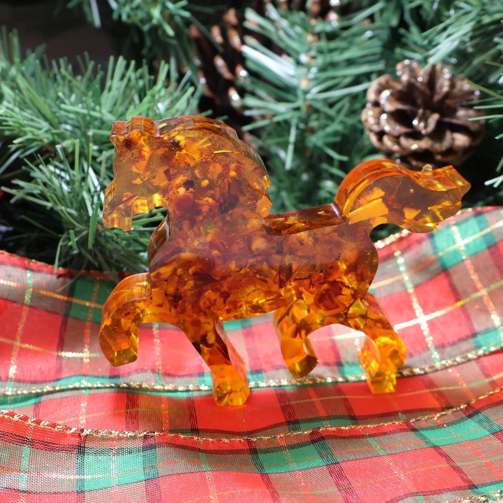 Symbol of the Year Horse Baltic Amber Figurine - Made in USA | KIZIMA ...