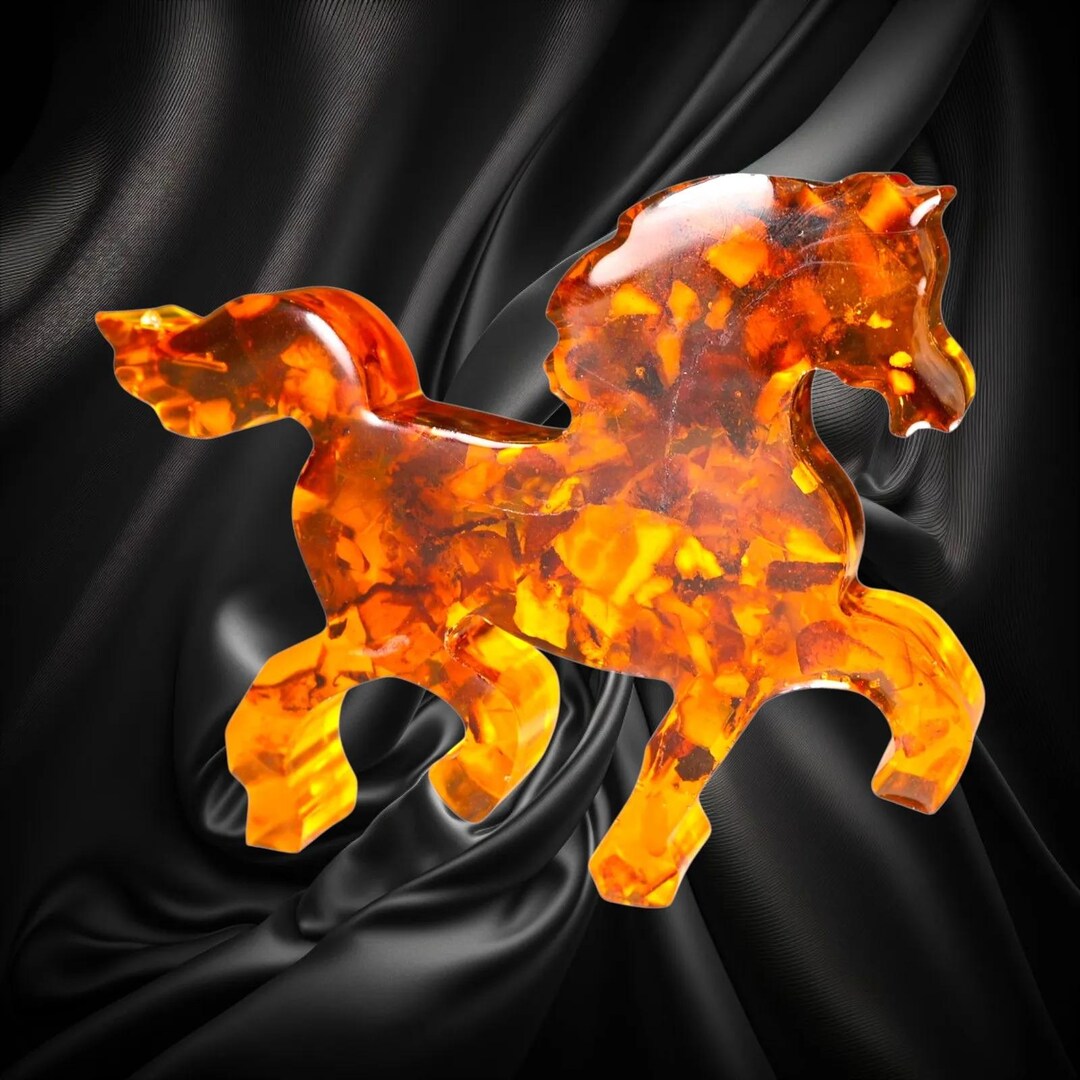 Symbol of the Year Horse Baltic Amber Figurine - Made in USA | KIZIMA ...