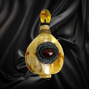 Made in USA Natural Baltic Amber Genie Lamp Brooch, Magic Lamp Pin with Cognac Amber Center, Make-a-Wish Birthday & Christmas Gift for Her