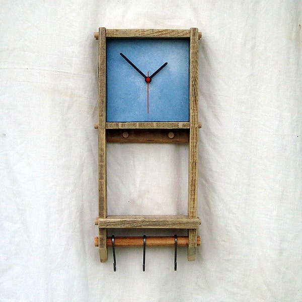 Kitchen Clock - pallet wood Shelf hanging hooks rack