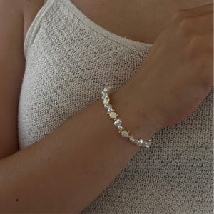 Handmade Turtle Pearl Bracelet, Dainty Beaded Bracelet for Her, Sea Animal Jewelry, Cute Turtle Gift, Minimalist Bracelet Women