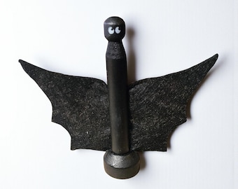 Cute Wooden Clothespin Bat Figurine, Halloween Decor, Shelf Sitter Decoration, Fall Home Decor, Halloween Gift, Bat Figure, Gothic Decor