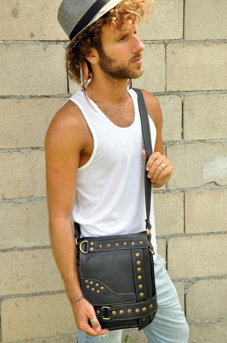Black Unisex Leather Messenger Bag