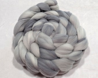 Hand Dyed - Rambouillet Top - 4 ounces - roving - spinning - fiber - felting