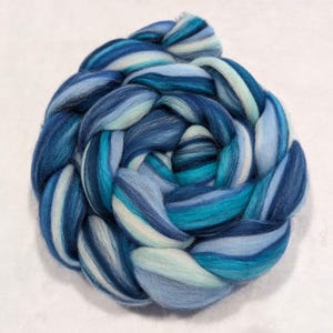 Multi-Colored Merino Combed Top - 100 grams - Sea Breeze - Wool Spinning Roving Fiber