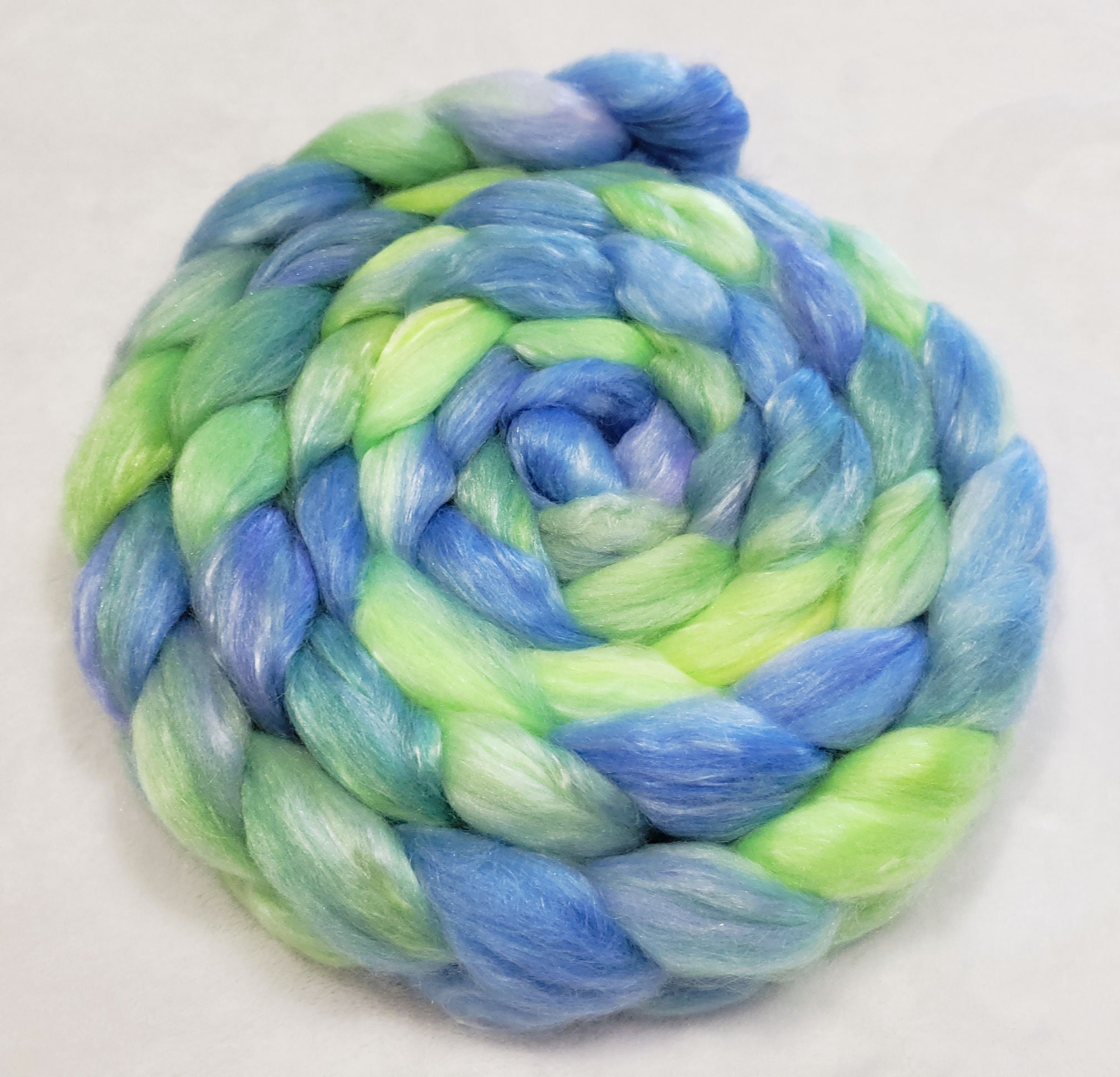 Merino/Tencel Roving 50/50-4 oz Top Spinning Fiber Merino/Tencel Roving 50/50-4 oz Top Spinning Fiber
