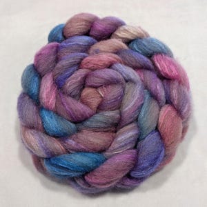 Mixed Blue Face Leicester (BFL)/Tussah Top - 85/15 - 4 Ounces - Hand Dyed - Roving - Spinning and Felting Fiber