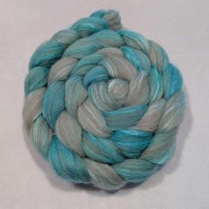 Mixed Blue Face Leicester (BFL)/Tussah Top - 85/15 - 4 Ounces - Hand Dyed - Roving - Spinning and Felting Fiber