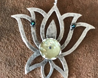 Lotus pendant with ancient Roman glass