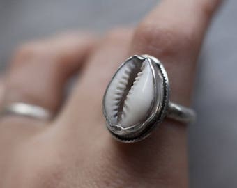 Cowrie Shell Ring In Silver, Silver Rings For Women Chunky, Bohemian Rings Women - The Perfect Gift For Ocean Lovers