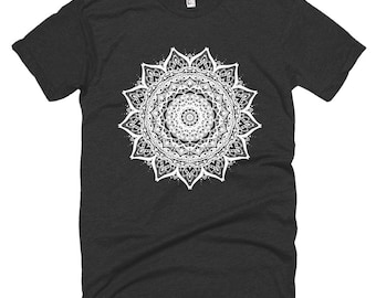 T-shirt mandala, vêtements pour femme, t-shirt femme, t-shirt American Apparel, chemise mandala, haut mandala, art mandala