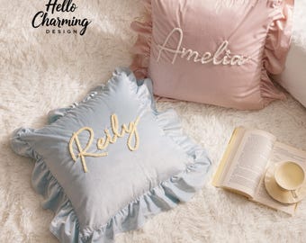 Housse de coussin prénom personnalisée, coussin prénom brodé personnalisé, cadeau pour couple, articles de maison, cadeau de pendaison de crémaillère, décoration d'intérieur, cadeau pour amis