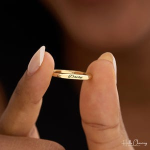 Anpassad namnring graverad, 14K guldpläterad ring, Elegant personlig ring, Minimalistiska namnsmycken, Födelsedagspresent, Present till henne