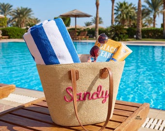 Sac fourre-tout personnalisé avec nom, sac fourre-tout en paille et chapeau de paille, sac fourre-tout personnalisé, sac de plage d'été, sac de vacances, cadeau de demoiselle d'honneur