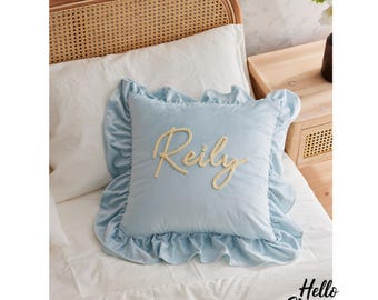 Housse de coussin personnalisée, Oreiller avec prénom brodé personnalisé, Coussin à volants, Housse de coussin de canapé, Cadeau de pendaison de crémaillère, Décoration d'intérieur