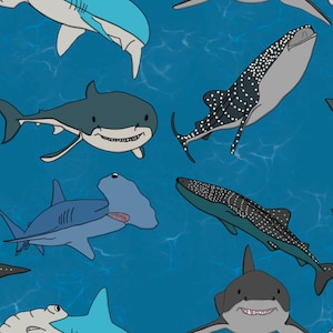 Könnte beinhalten: Nahtloses Muster mit Cartoon-Haien in Blau-, Grau- und Weißtönen vor blauem Wasserhintergrund. Das Design zeigt Hammerhaie und Walhaie und erzeugt ein verspieltes, aquatisches Thema.