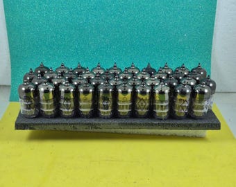 40 pezzi NUOVI tubi riflettori 6N3P-E/6CC42/6385/ECC42 stessa data 07/79