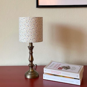 Abażur "Łąka Kwiatowa" | różne rozmiary, jako lampa stojąca lub wisząca | tkanina bawełniana