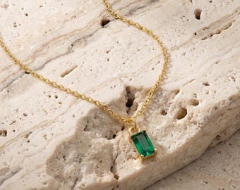 Collar de esmeraldas talla baguette, colgante de piedra natal de mayo, personalizable en plata de ley y oro, delicado, aniversario, dama de honor, boda, regalo del Día de la Madre.