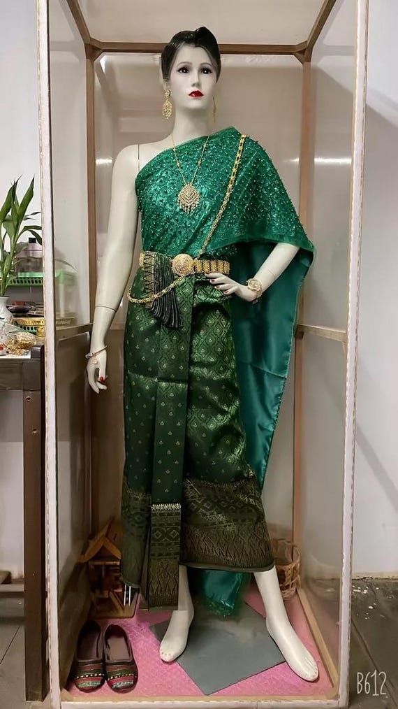 Handmade Green Thai Dress Set | Beaded Sabai Shawl, Cultural Outfit