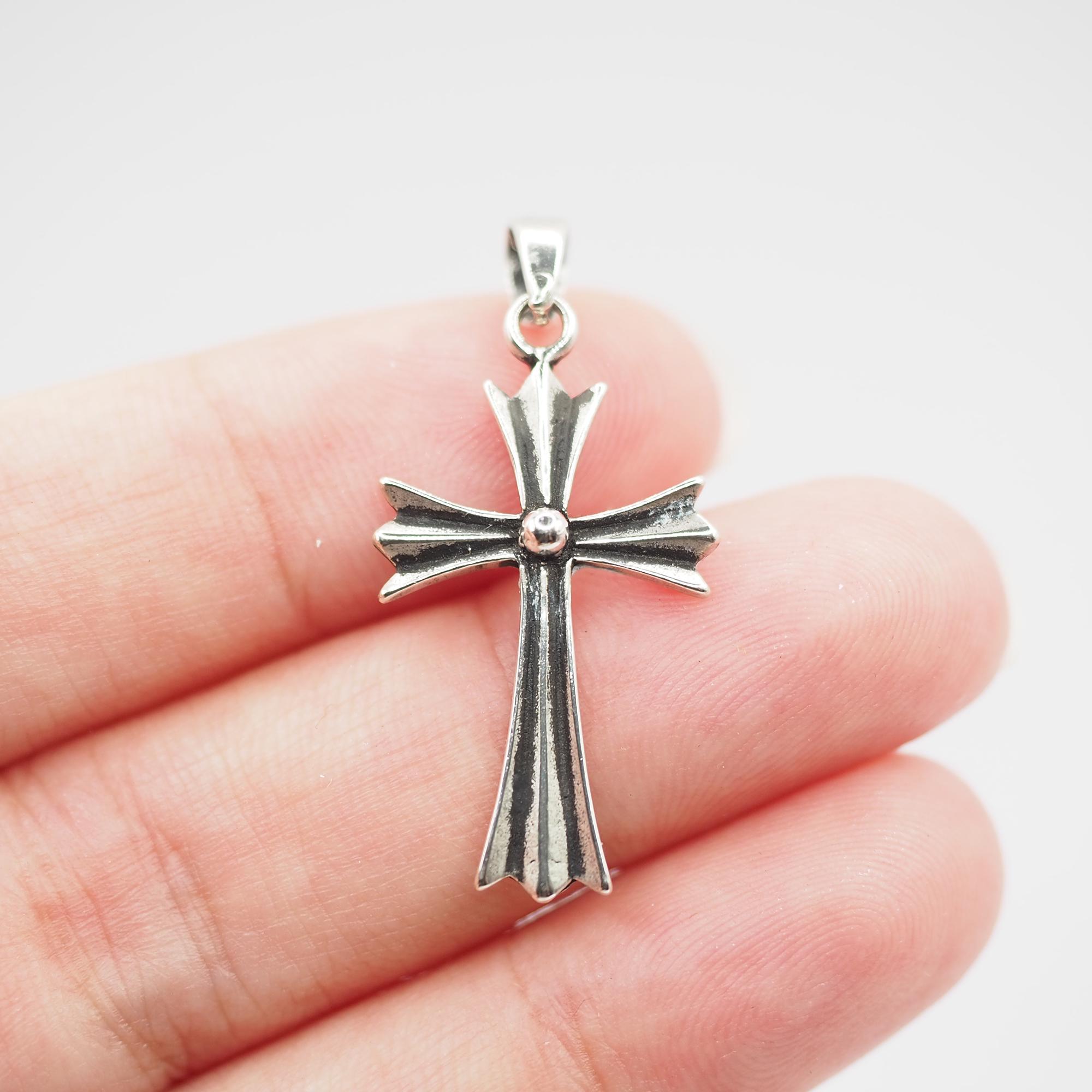 クリスタル クロスモチーフ ネックレス hearts クロスチェーン クリスタル クロスモチーフ ネックレス hearts クロスチェーン