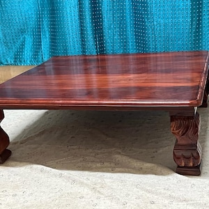 Mesa de centro mogol de palisandro tallada a mano - 30 x 30 x 8