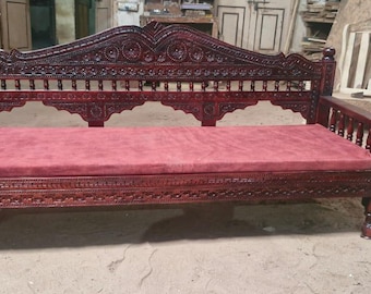 Hand Carved Teak Wood Day Bed: Outdoor Love Seat