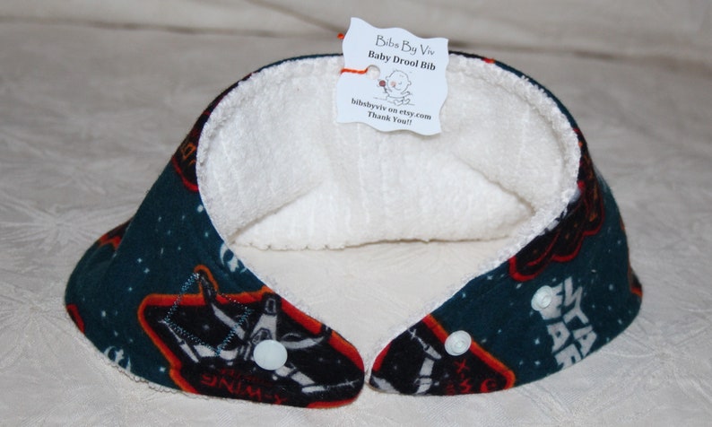 Star Wars Baby Drool Bandana Bib /& Star Wars Burp Cloth with Star Wars Flannel Terry Cloth Lining for Star Wars Baby Boy or Girl Star Wars