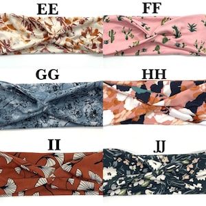 Puede incluir: Un conjunto de diez diademas con estampados coloridos. Cada diadema est&aacute; hecha de una tela suave y el&aacute;stica y presenta un dise&ntilde;o de nudo retorcido. Las diademas est&aacute;n disponibles en una variedad de colores y estampados, incluyendo florales, geom&eacute;tricos y abstractos.