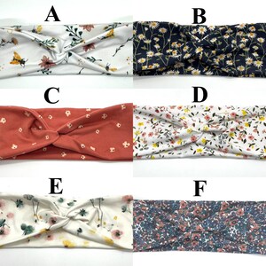 Puede incluir: Seis estilos diferentes de diademas de tela con estampados florales. Las diademas est&aacute;n hechas de una tela suave y el&aacute;stica y est&aacute;n dise&ntilde;adas para usarse c&oacute;modamente alrededor de la cabeza. Las diademas est&aacute;n disponibles en una variedad de colores y patrones, incluyendo blanco, negro, rojo, azul e impresiones florales.