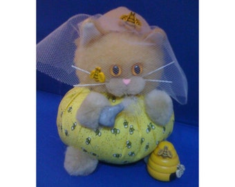 Honey the Bee Charmer - Bee Keeper Hobby Cat Purrsonality - Fiber Art Collectible 171