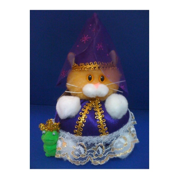 READY TO SHIP - Princess Hoppily-Ever-After - Princess Whimsicat Purrsonality - Fiber Art Collectible 60