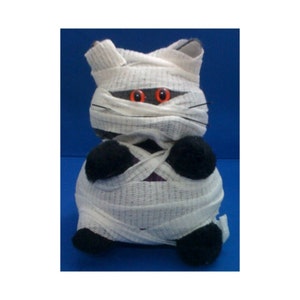 Scraps the Mummy - Halloween Cat Purrsonality - Fiber Art Collectible 90