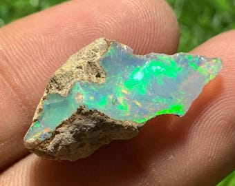 Ethiopian Opal Rough, White Rainbow Fire Opal, 9.55 CT Precious Stone