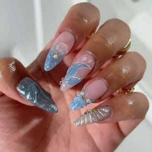 Mermaid Blue Press On Nails, 3D Shell & Pearl Nail Art, Ocean-Inspired Long Fake Nails, Blue Chrome Mermaid Nails, Iridescent Mermaid Nails