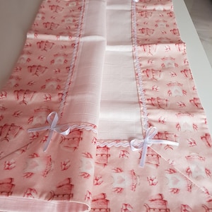 Baby girl linen with little bows