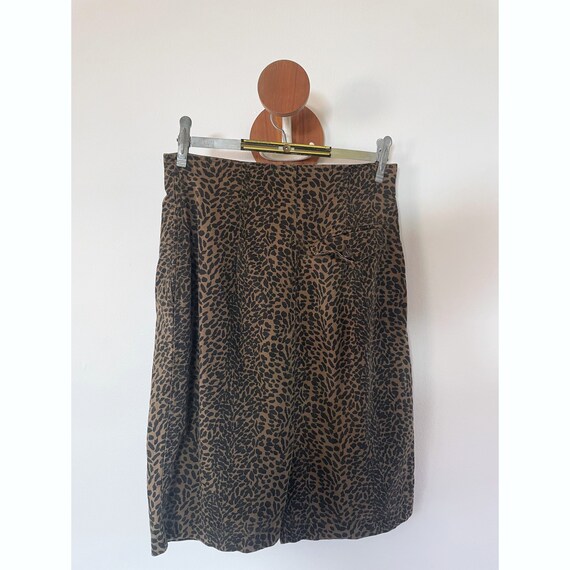 Vintage Denim Leopard skirt with Pockets- 27" - image 4