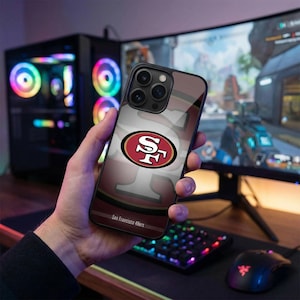 Crimson Oval Emblem Handyhülle | Schattenfeld Design