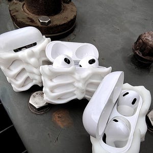 3 couleurs : étui pour Airpods squelette gothique rose/blanc/beige, housse pour AirPods cage thoracique, étui de protection pour AirPods 3D Bone, accessoire technique de style alternatif