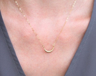 Delicate Sideways Crescent Moon Necklace, Upside down Horn Necklace, Upside Down Moon Necklace, Half Moon Necklace, Crescent Moon, Naja