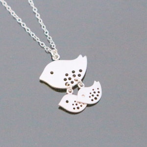 Sterling Silver Family Bird Necklace Bridesmaids Gift Christmas Family Jewelry Grandmother&#39;s Gift Baby Shower Gift Mother-in-Law jewelry