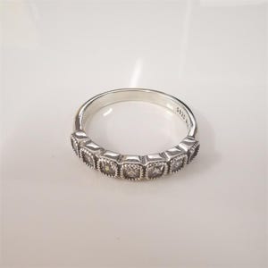 pandora sterling silver alluring cushion ring with cubic zirconia