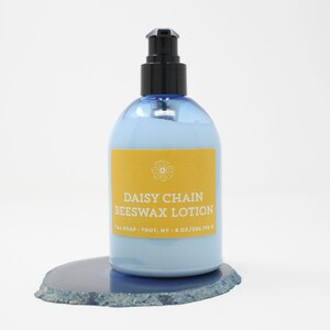 Daisy Chain Beeswax Lotion,  8 oz Lotion, Made with Beeswax, Avocado Oil and Coconut Oil