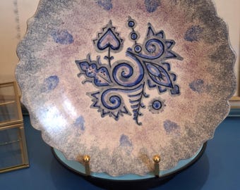 8 Fouillen scalloped soup plates in polychrome glazed earthenware Ø21cm