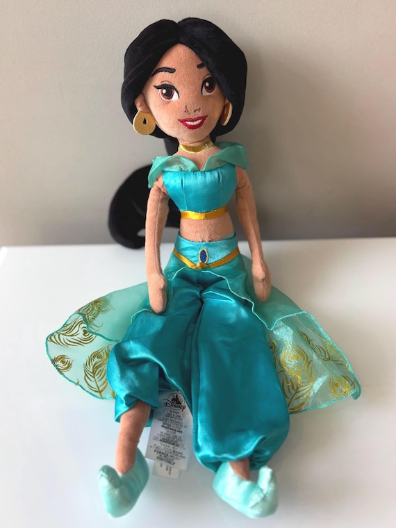 ALADDIN / Princess JASMINE / JASMIN Winter 18” Disney Store Doll