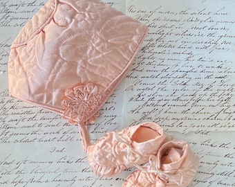 1940s Vintage Baby Booties and Bonnet, Pink Silk Handmade  Baby Gift #5328